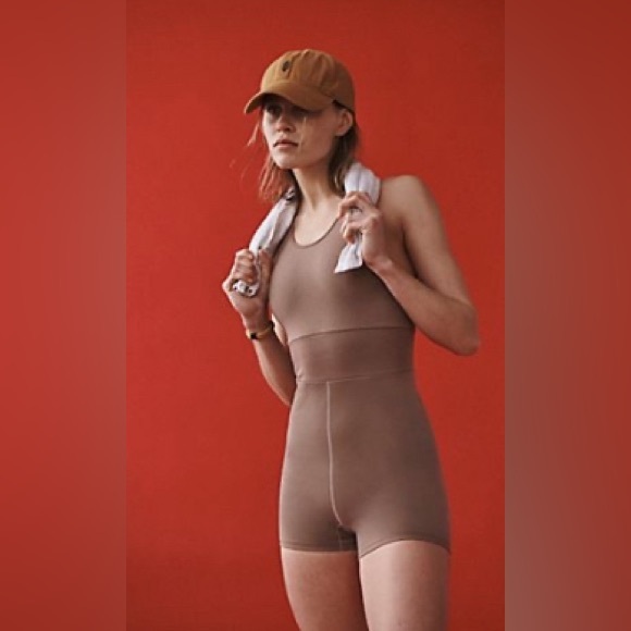 *Worn Once* FREE PEOPLE - Every Single Time Runsie - Picture 4 of 5